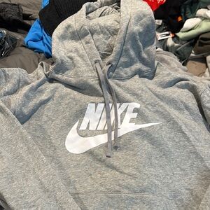 Nike Men's Gray Hoodie